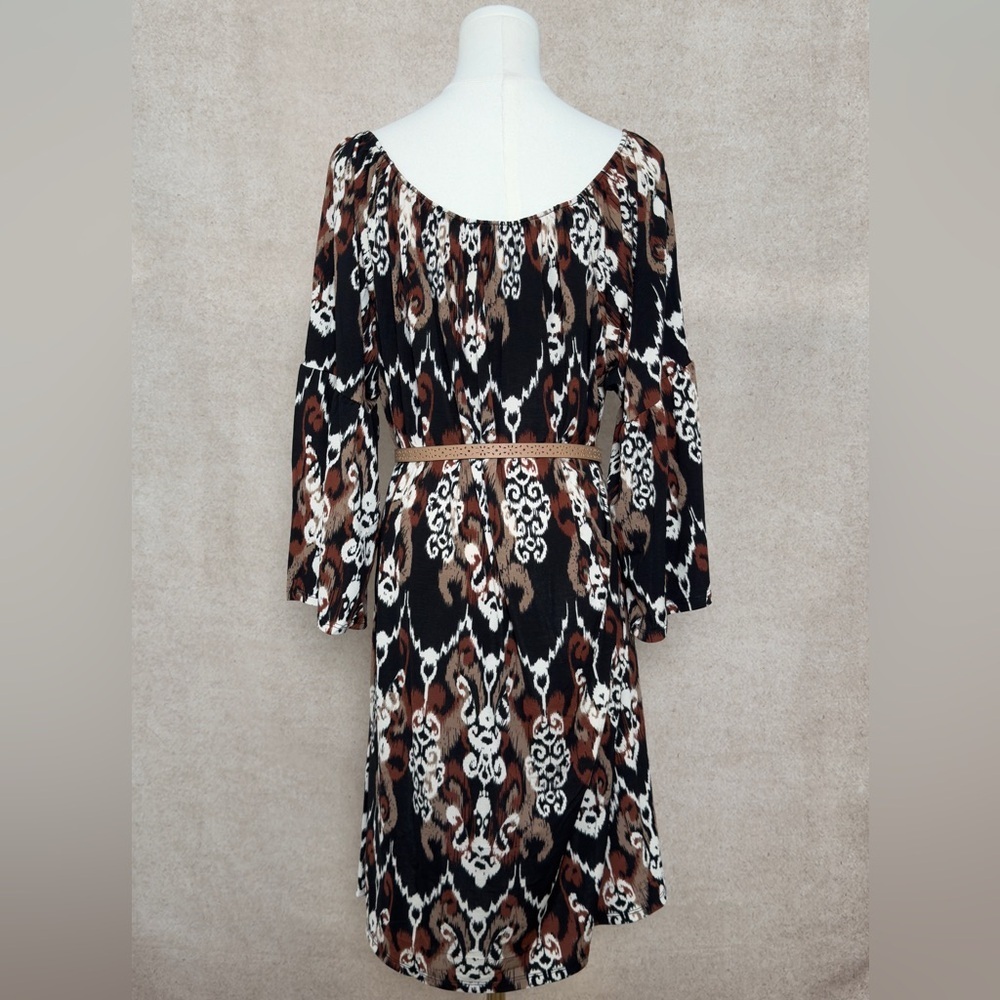 Dear Scarlett Chic Boho Inspired All Over Ikat Style Long Sleeve Patterned Dress - Picture 6 of 9